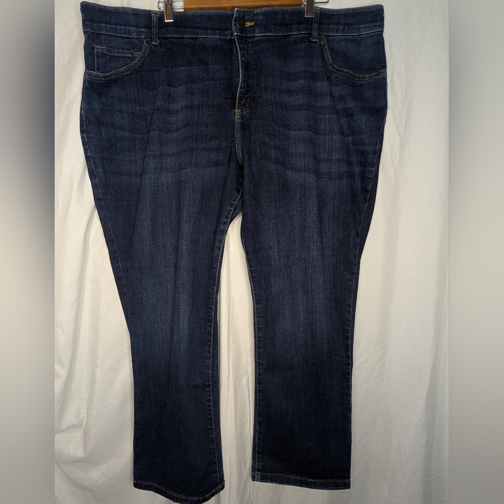 Lee Regular Fit Straight Leg Mid Rise Flex Motion Jeans, 24W Petite